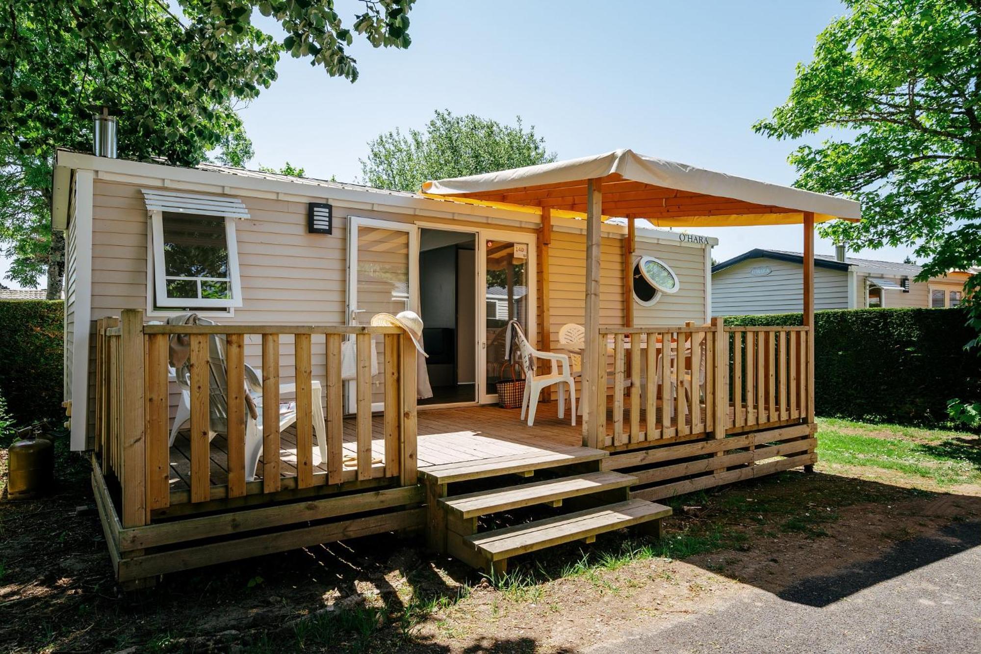 Camping Chateau De Galaure Chateauneuf-de-Galaure 外观 照片