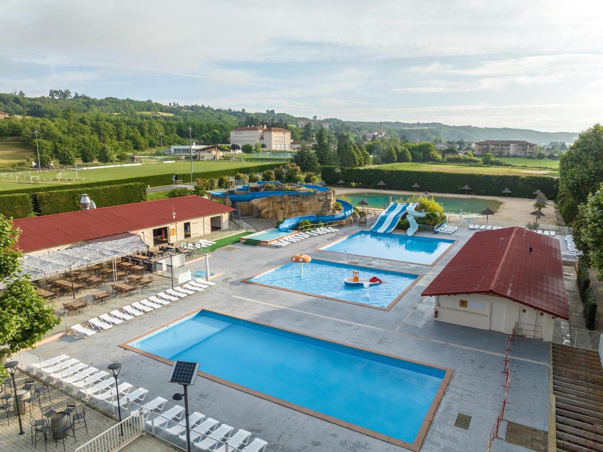 Camping Chateau De Galaure Chateauneuf-de-Galaure 外观 照片